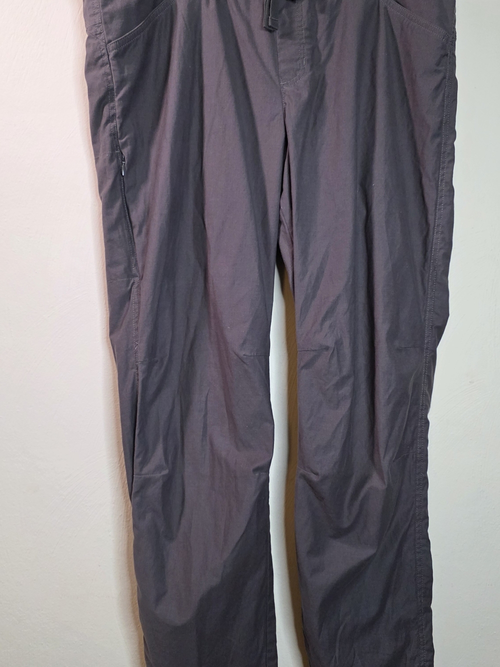 Eddie Bauer Men's Dark Gray Cargo Pants